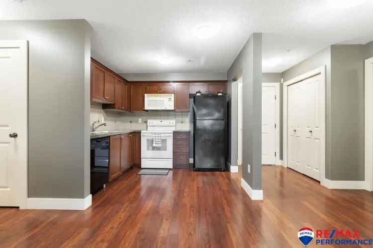 A $449,900.00 Apartment/Condo with 2 bedrooms in Chilliwack Downtown, Chilliwack