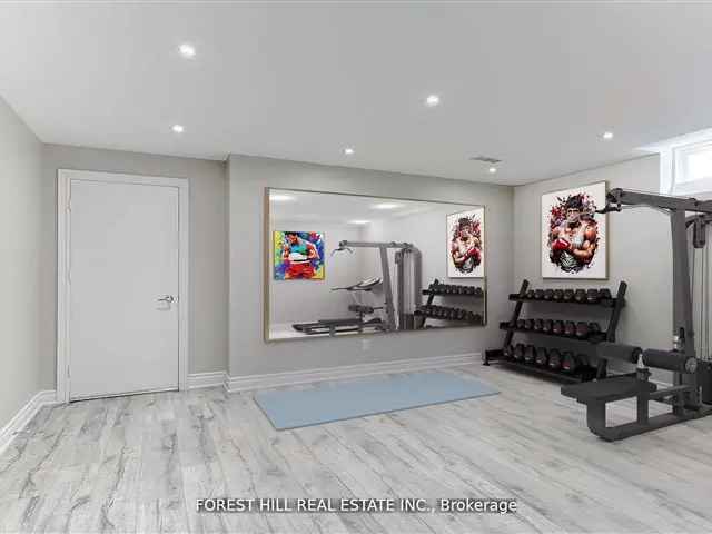 House For Sale in Vaughan, Ontario