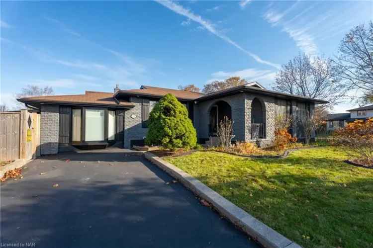 House For Sale in Niagara Falls, Ontario