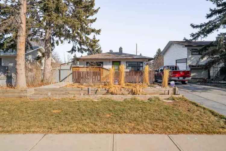 House For Sale in Edmonton, Alberta