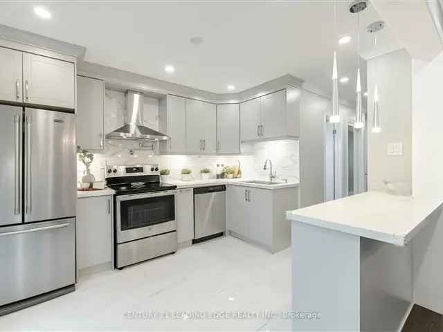 House For Sale in Mississauga, Ontario