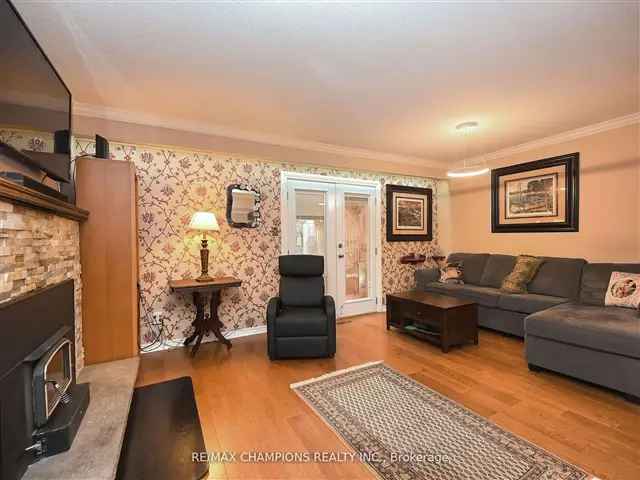 Updated Semi-Detached Home - 3 Beds, 2.5 Baths - Conservation Lot