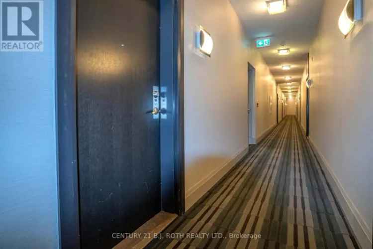 Luxury 2-Bedroom Condo in Aurora Village 843 sq ft