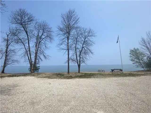 Land For Sale in Georgian Bluffs, Ontario