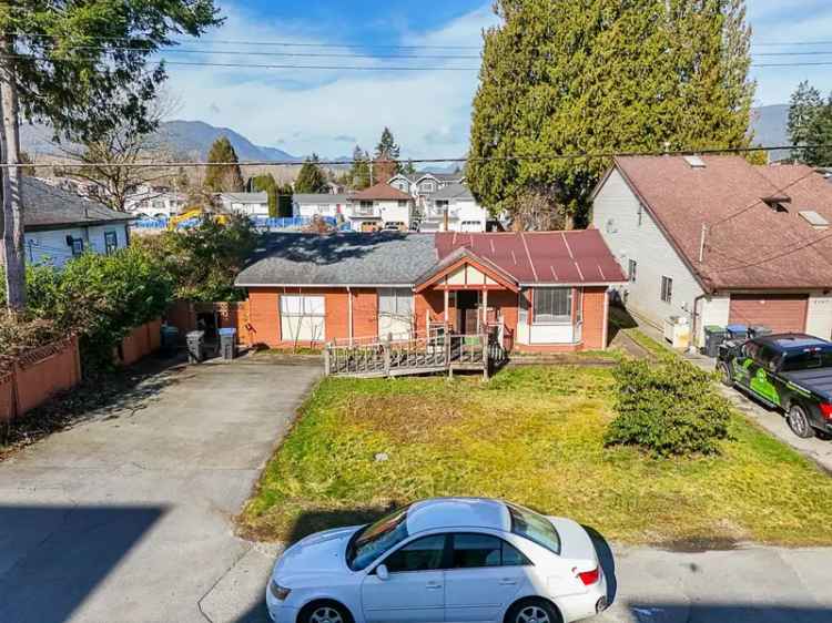 3 Bedroom Single Family Home Glenwood PQ Port Coquitlam