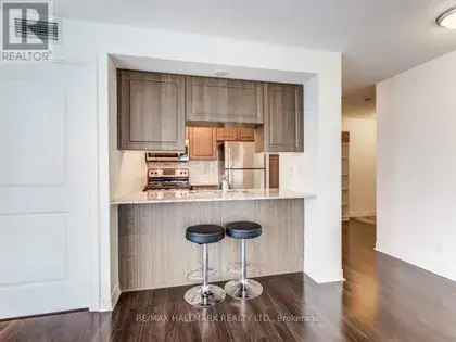 2 Bedroom 2 Bathroom Condo in Toronto 94m²