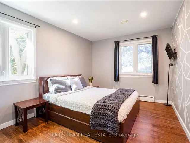 House For Sale in Barrie, Ontario