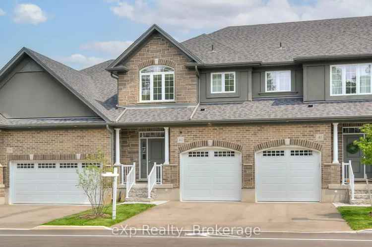 Rent Townhouse in Stratford with 3 Bedrooms and Modern Features