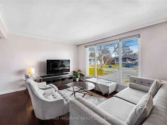 Stunning 3 2 Bedroom Bungalow in Richmond Hill