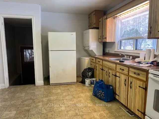 House For Sale in Montreal, Quebec