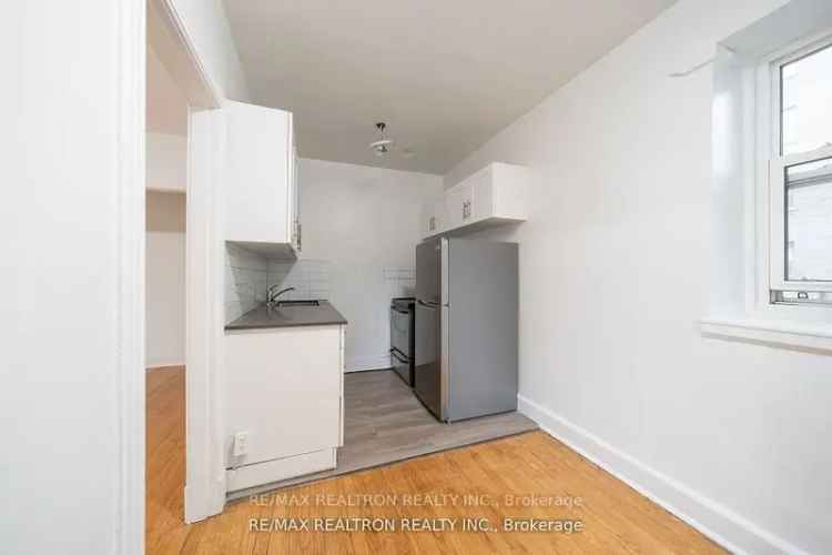 House For Rent in 1, Mallory Gardens, Toronto, Ontario