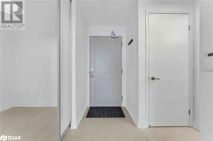 Apartment For Sale in 10, Gibbs Road, Toronto, Ontario