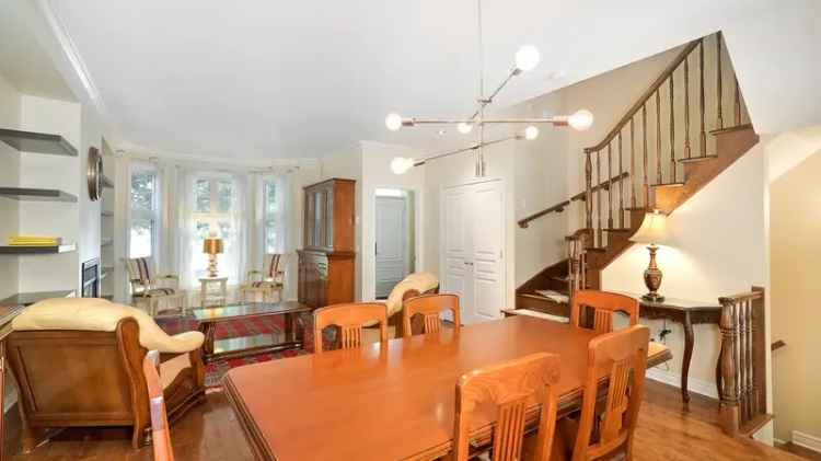 Bright 3-Bedroom Townhouse Near Downtown Montreal