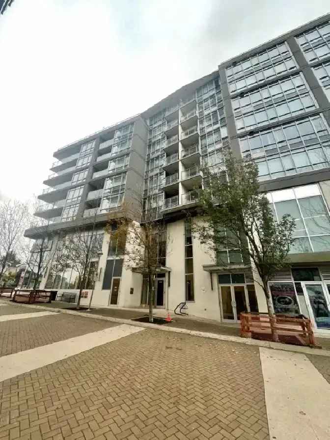 $2,300 / 1br - 1 Bed/ 1 Bath/ 1 Den in East Vancouver/ Burnaby