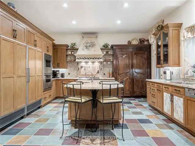 House For Sale in Vaughan, Ontario