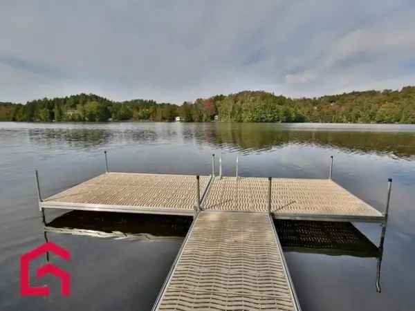 Bungalow for Sale Estrie Lake Access Chalet