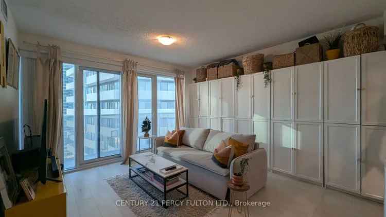 Condo For Rent in Toronto, Ontario