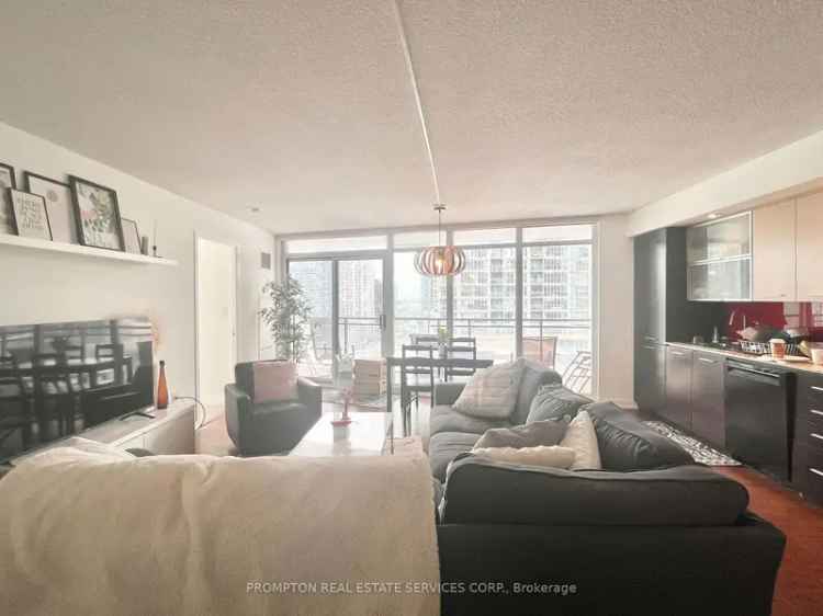 House For Rent in 8, Telegram Mews, Toronto, Ontario