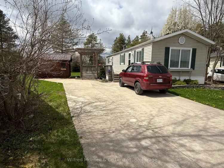 Updated 2-Bedroom Mobile Home with Country Views