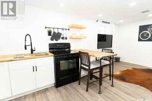 3-Suite Saskatoon Property - High Rental Income