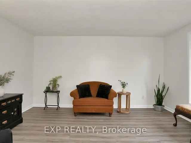 House For Sale in Middlesex Centre, Ontario