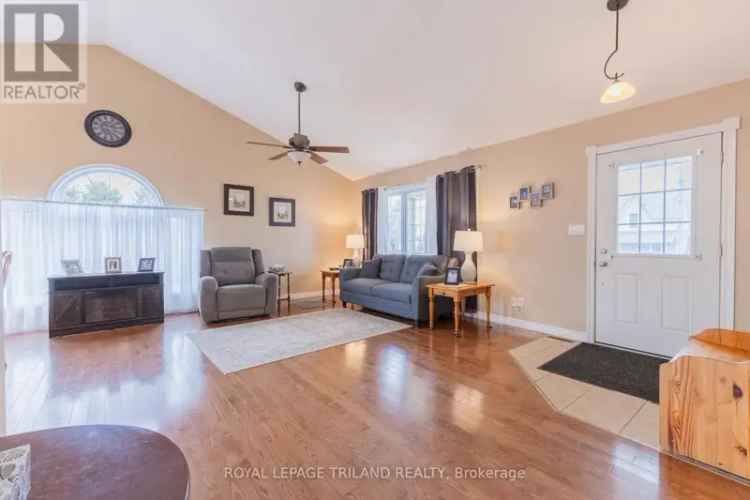 1272 sq ft Bungalow 3 Bed 2 Bath 12 Vehicle Parking Heated Workshop