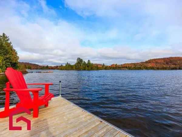 Lakefront Home with Panoramic Views Lac Sainte Marie