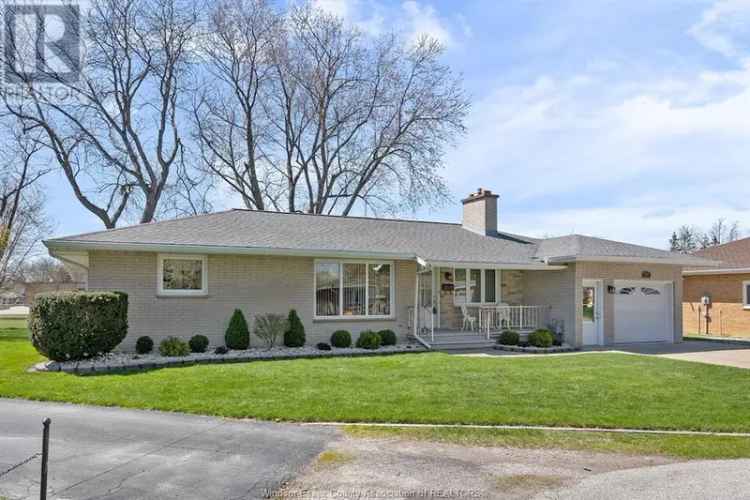Belle River 2 Bedroom Home - Updated & Move In Ready