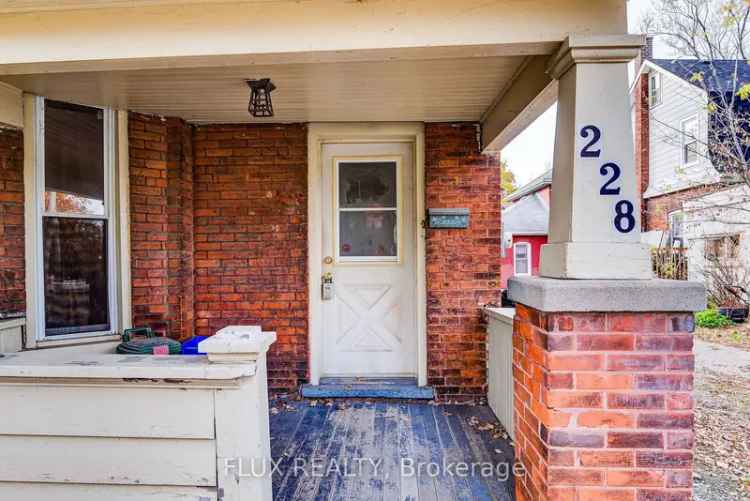 House For Sale in Stratford, Ontario