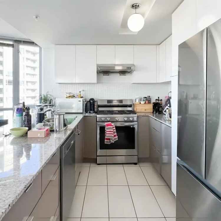 Metrotown 2 Bed 2 Bath Condo Ocean Views