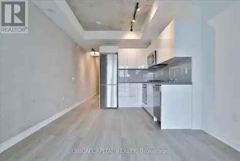 2 rooms apartment of 345 m² in Toronto