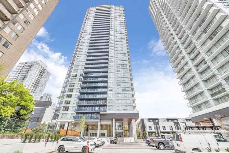 Condo For Sale in Surrey, British Columbia