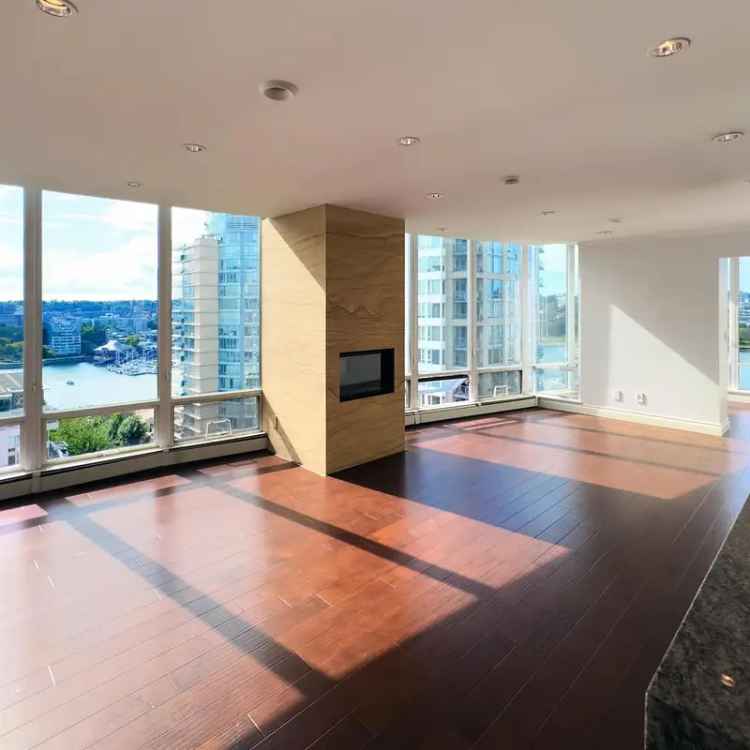 Luxury Corner Unit Condo for Sale in Marinaside