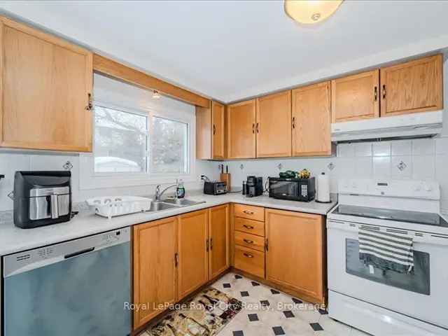 House For Sale in Guelph, Ontario