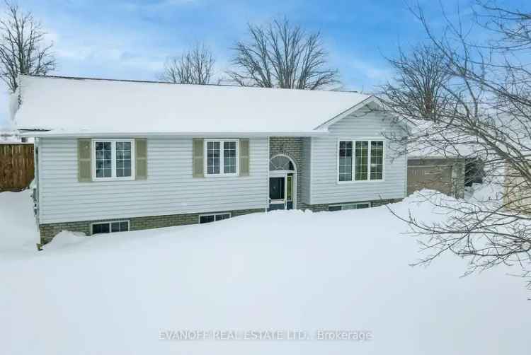 Spacious Raised Bungalow in Oakwood Near Kawartha Lakes