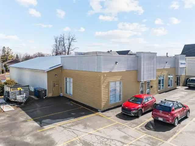 Commercial Building For Sale 9251 sq ft Office Space