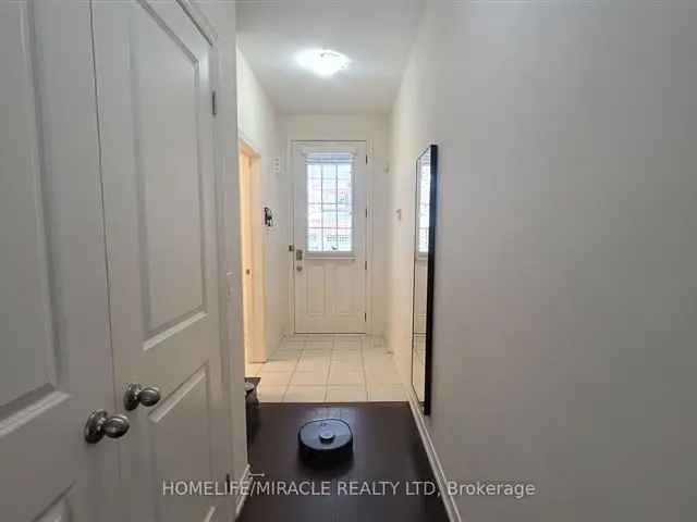 Family Home near Go Station 3 Beds 3 Baths