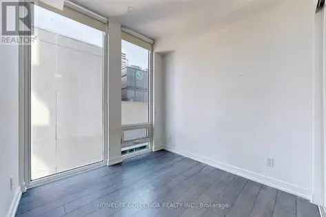 2 rooms apartment of 588 m² in Toronto