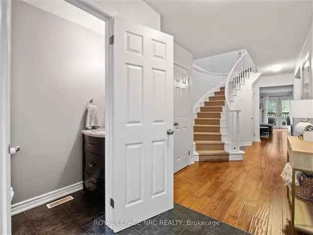 210 Lawrence Lane End Unit Townhouse: 4 Beds, 3.5 Baths, Walk-Out Basement