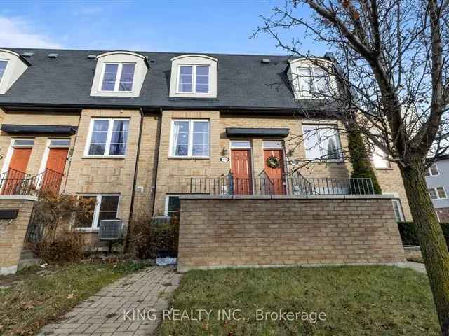 Spacious 3-Bedroom Townhome For Lease Near UofT Scarborough