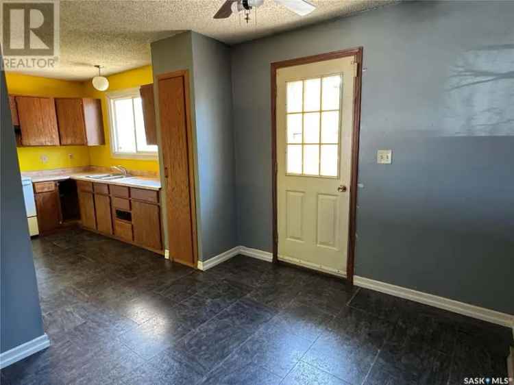 4 Bedroom Fixer-Upper Home with Large Yard and Potential