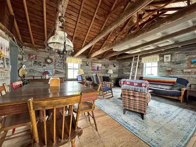 Lake Huron Log Cottage - Historic Charm and Stunning Views