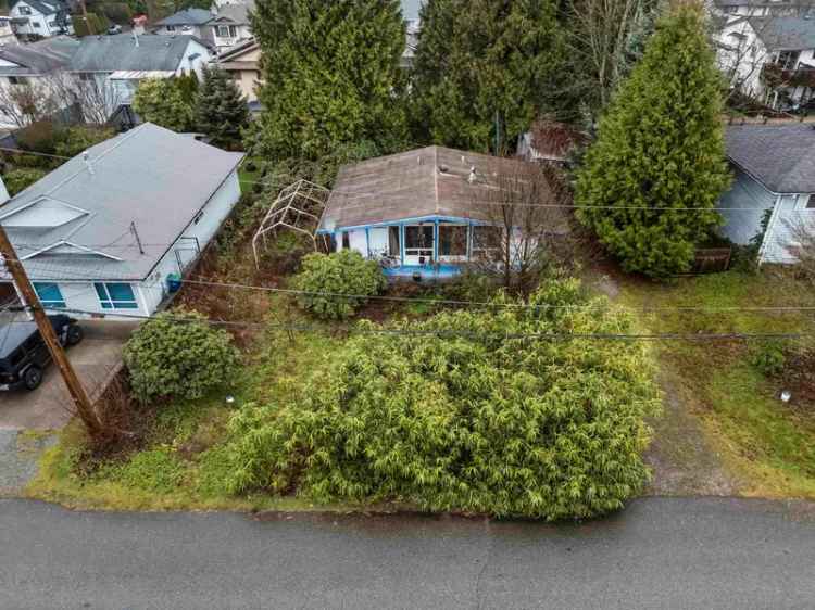 1966 Cottage in Maple Ridge: Quiet Community, Great Investment