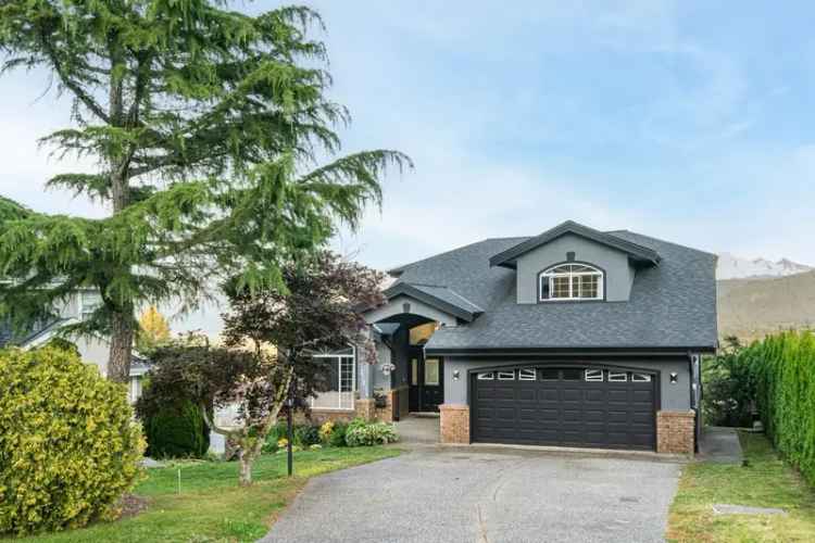 A $1,449,000.00 House/Single Family with 6 bedrooms in Abbotsford East, Abbotsford