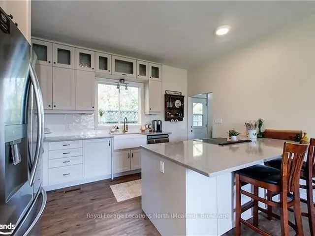 House For Sale in Meaford, Ontario