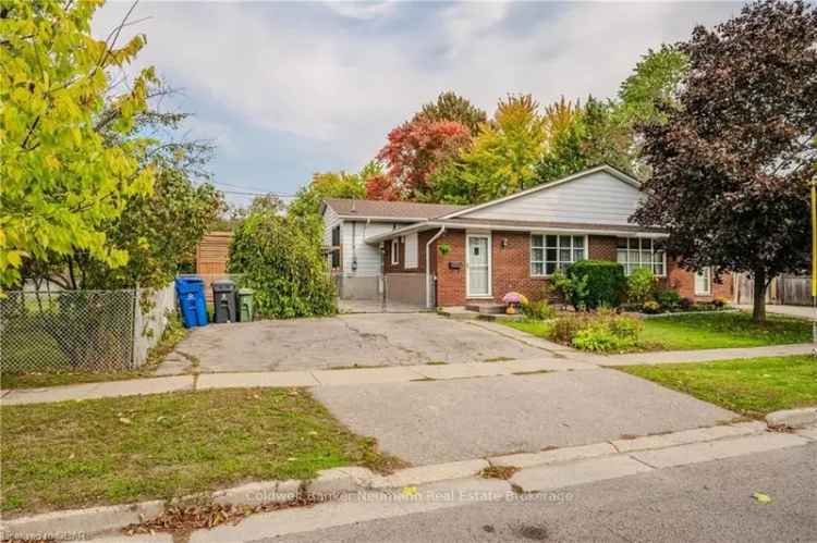 House For Sale in Guelph, Ontario