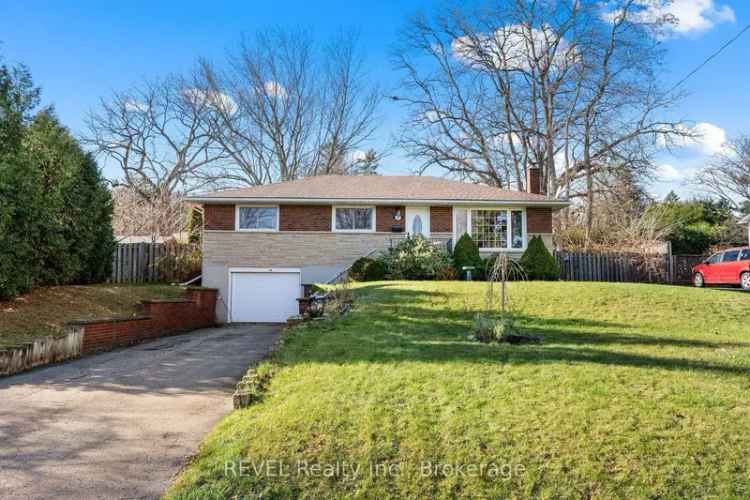 House For Sale in Pelham, Ontario