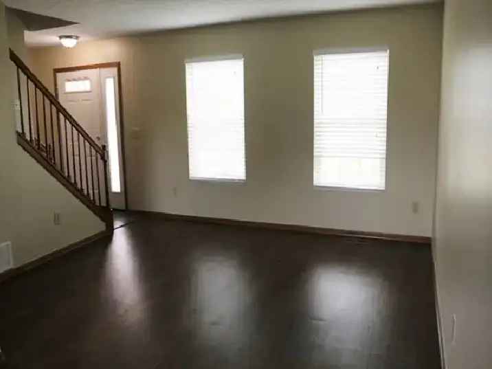 Spacious 4-Bedroom Home for Rent in Edmonton – Prime Location!