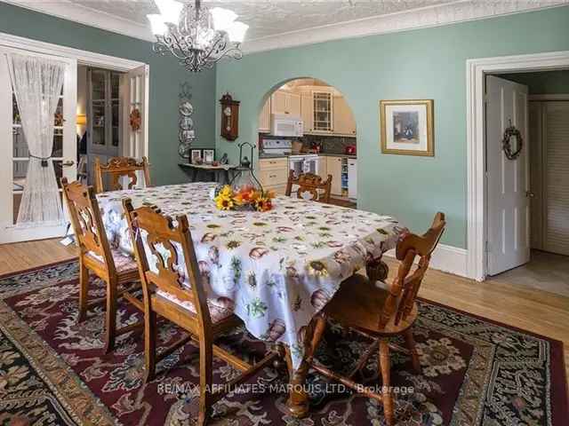 Winchester Semi-Detached Home with Barn and Secondary Unit