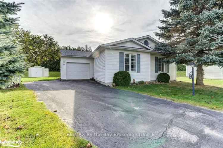 House For Sale in Wasaga Beach, Ontario